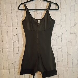 NWOT Medium YIANNA Fajas Colombianas Shapewear Body Shaper Tummy Control